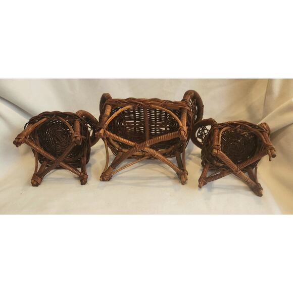 Vtg Wicker Rattan Doll Miniature Furniture 8 Pieces 2 Chairs 2 Tables2 Loveseats - Picture 10 of 10